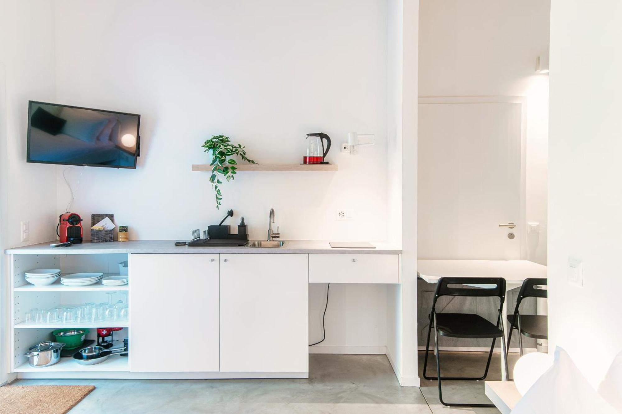 Le Betulle Studios By Quokka 360 - Studio Apartments By The Origlio Lake ภายนอก รูปภาพ