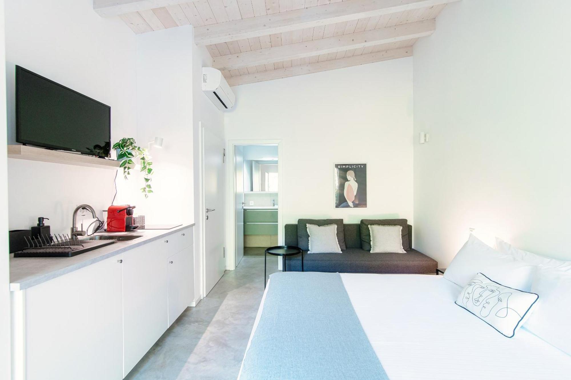 Le Betulle Studios By Quokka 360 - Studio Apartments By The Origlio Lake ภายนอก รูปภาพ