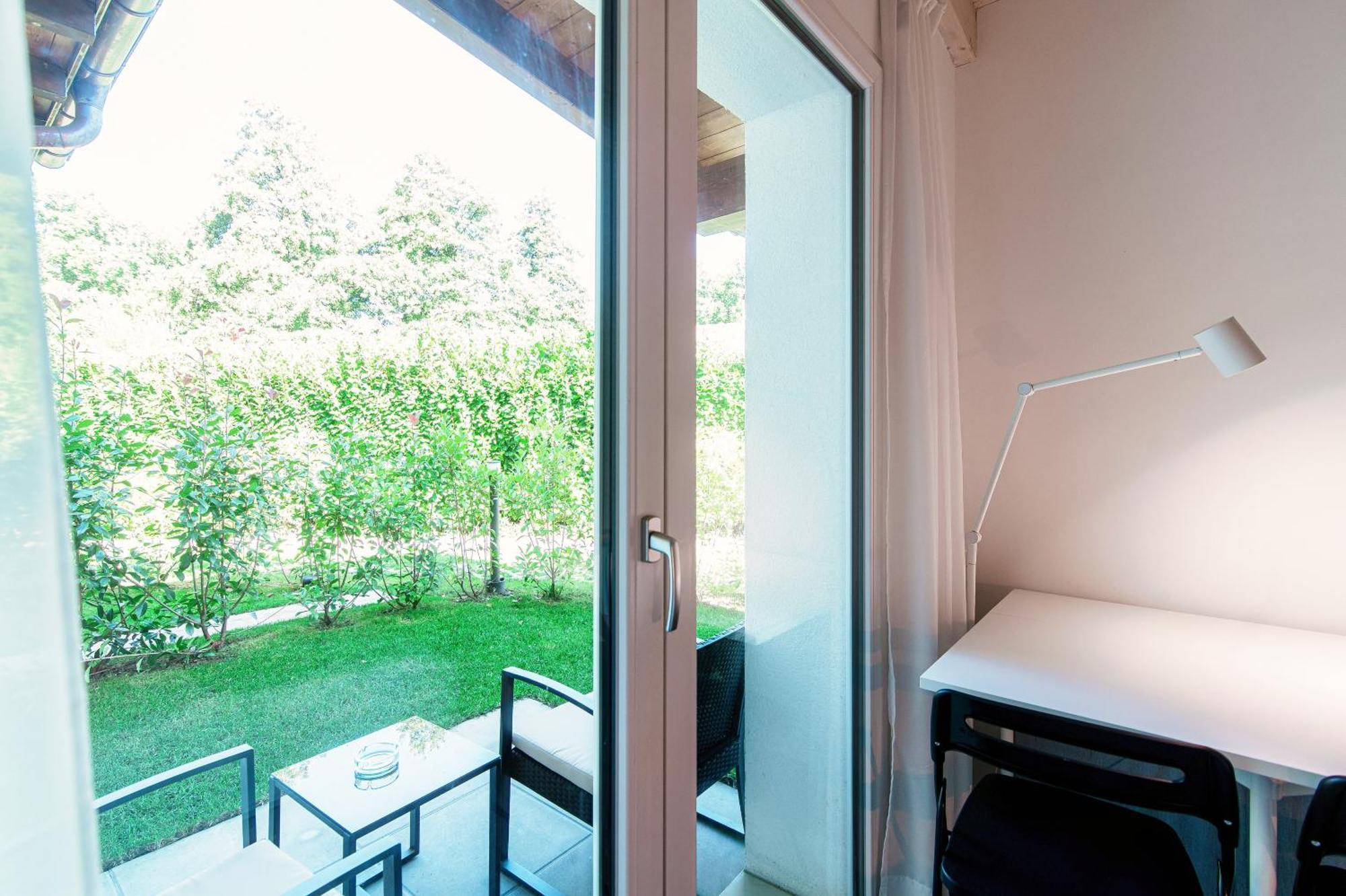 Le Betulle Studios By Quokka 360 - Studio Apartments By The Origlio Lake ภายนอก รูปภาพ